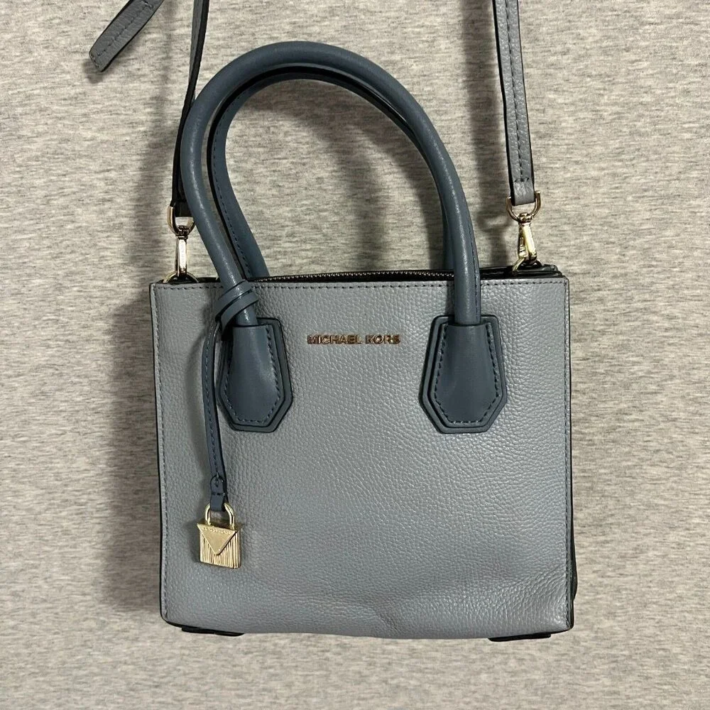 Michael Kors Mercer Satchel Bag‎ Top Handle Crossbody Pastel Blue Leather Charm